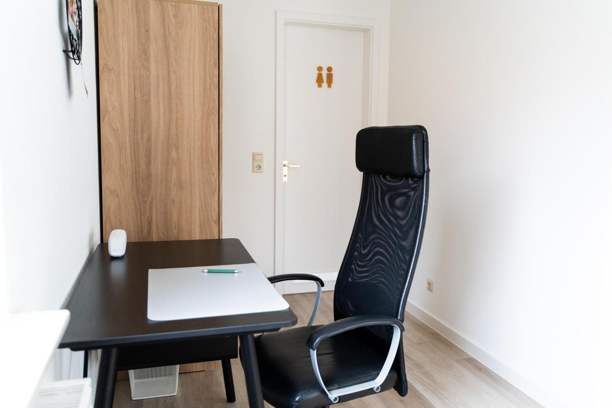 Lubu Stay Central, Cozy, With Workspace And Parking Людвигсбург Экстерьер фото