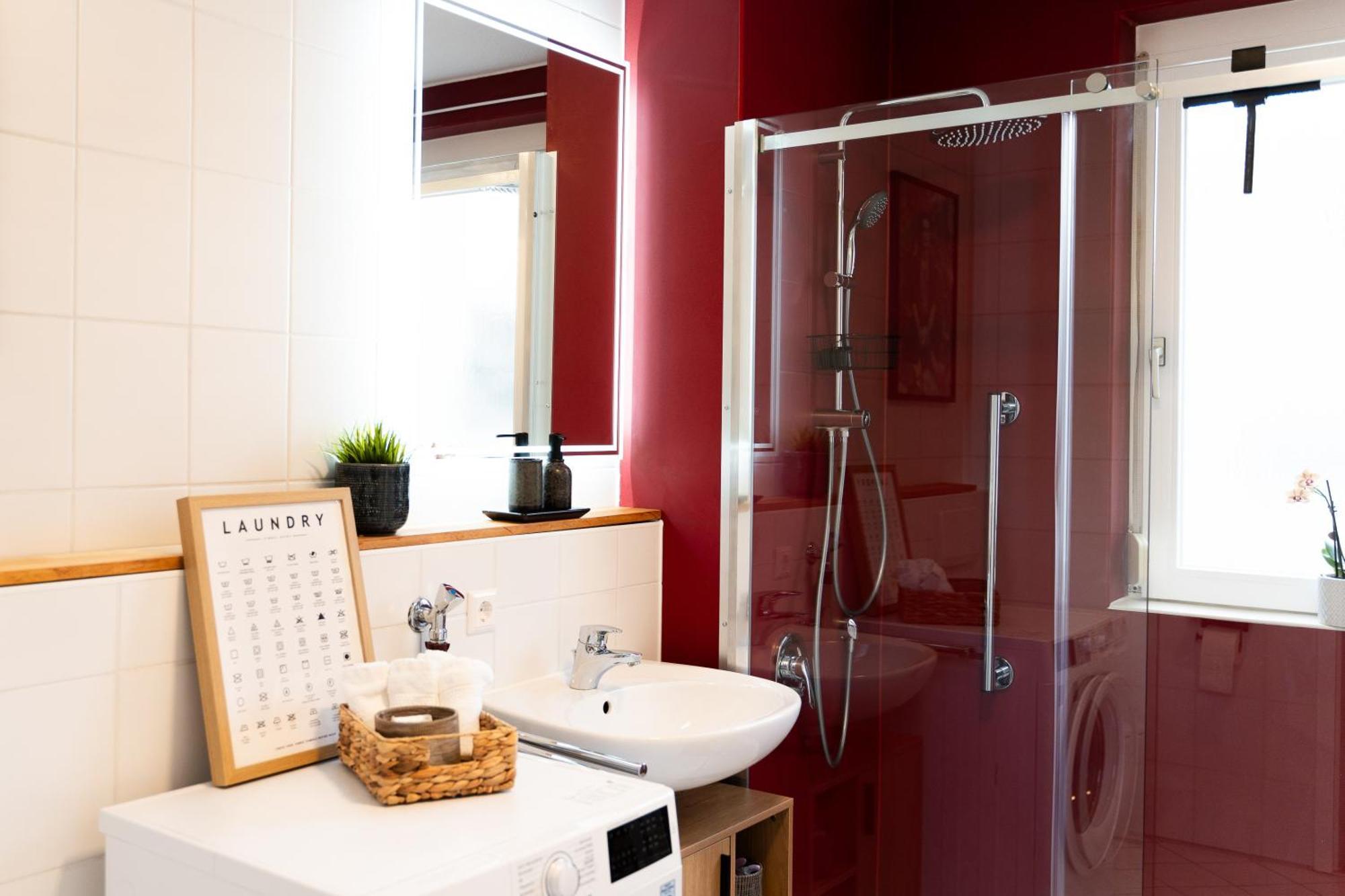 Lubu Stay Central, Cozy, With Workspace And Parking Людвигсбург Экстерьер фото